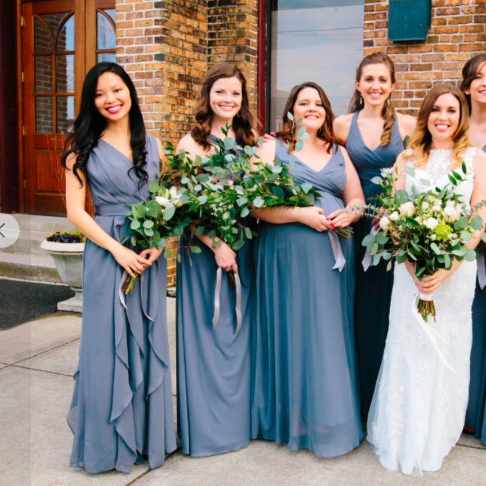 (Size 0 Pewter) Vera Wang Chiffon V-neck Dress